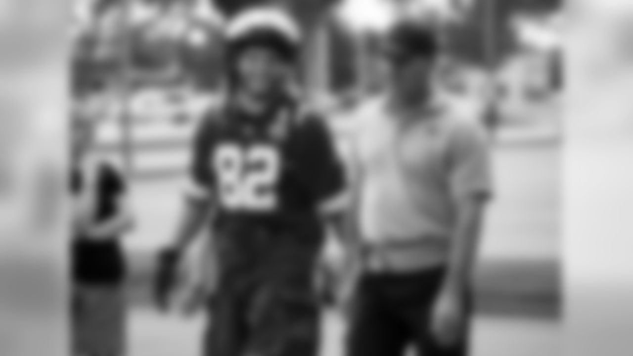 The Tight Ends visit NKC Fire on 9/11/18