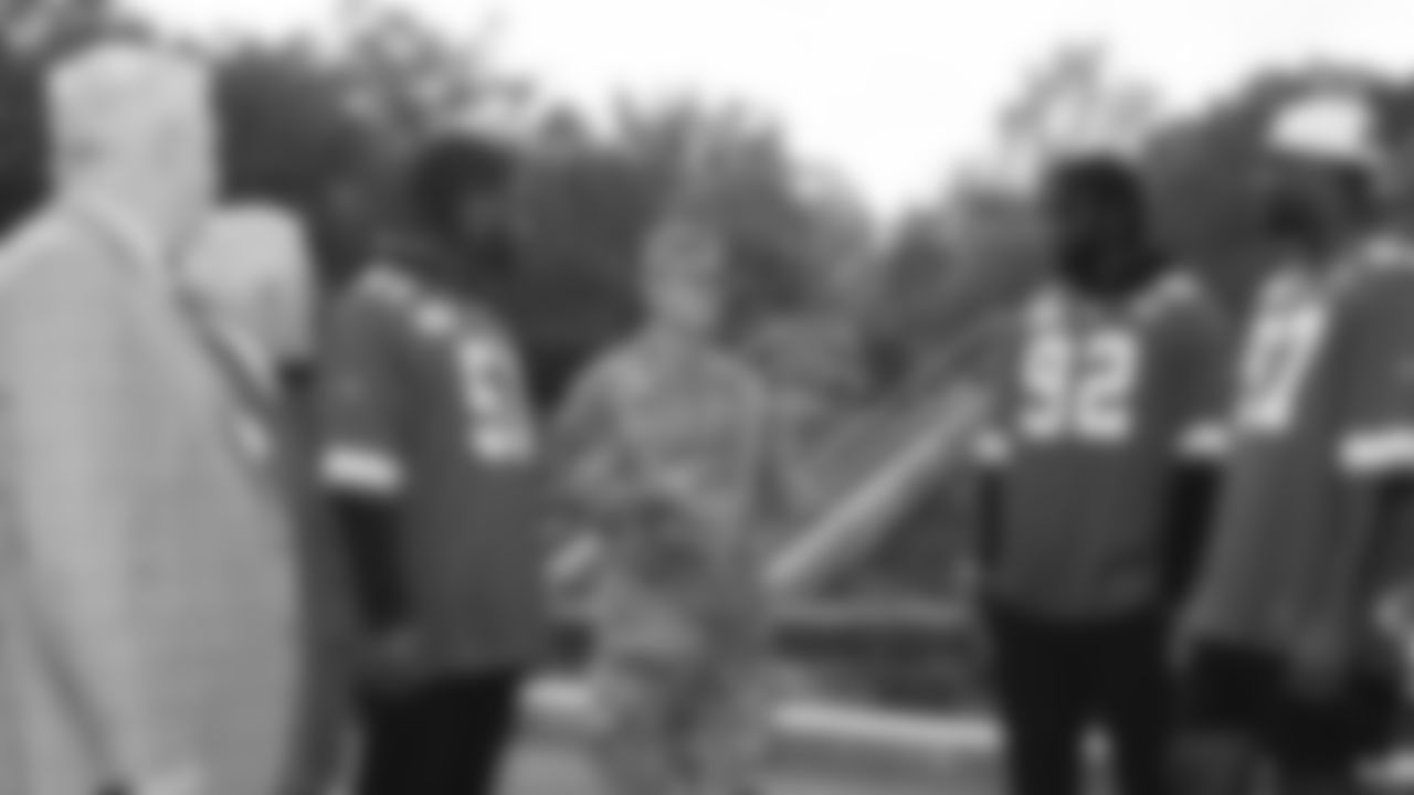 Kansas City Chiefs visit Fort Leavenworth for Chiefs Military Mission powered by GEHA.