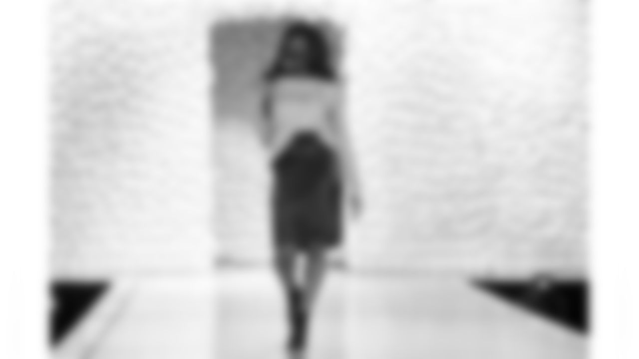 036-2020_ChiefsStyleLounge
