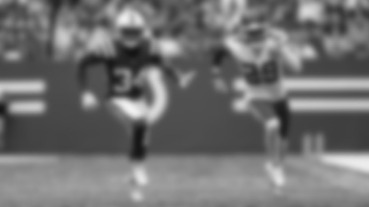 Kansas City Chiefs cornerback Chris Lammons (29) running on kick coverage during an NFL football game against the Indianapolis Colts, Sunday September 25, 2022.