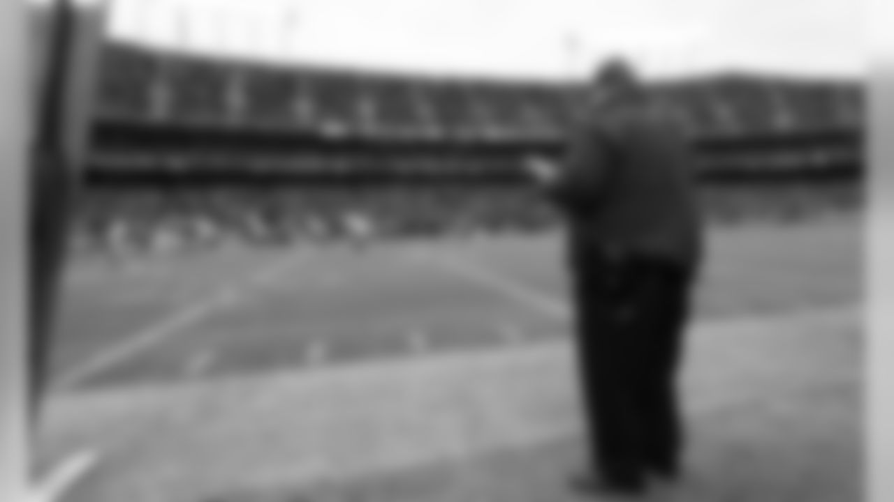 Kansas City Chiefs Head Coach Andy Reid during the game between the Kansas City Chiefs and the Los Angeles Chargers at Arrowhead Stadium.
