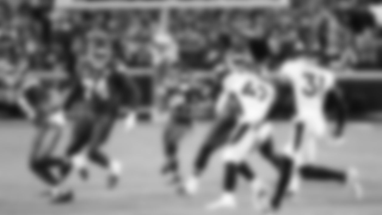 The Kansas City Chiefs face off against the Denver Broncos at GEHA Field at Arrowhead Stadium on October 12, 2023.