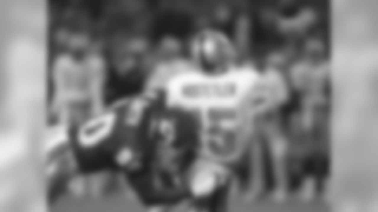 1988 Pick #2 - DE from Nebraska Neil Smith