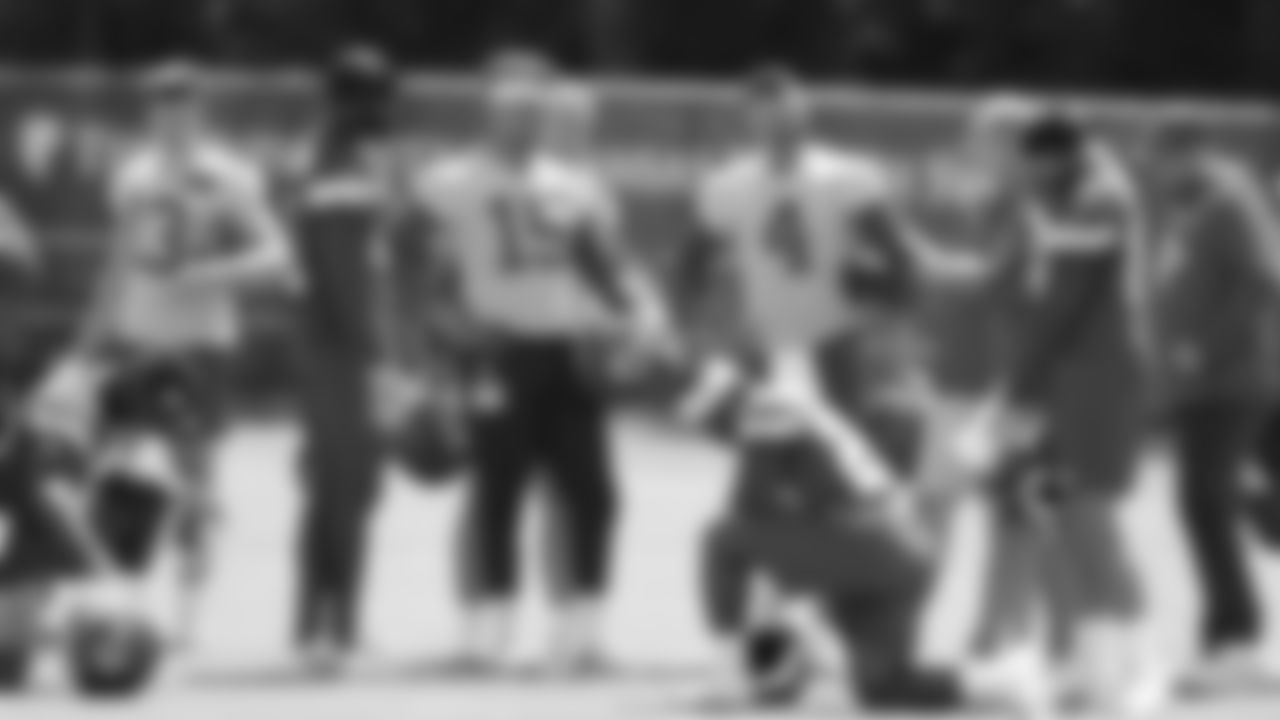 Kansas City Chiefs QB's and Receivers during practice on Tuesday June 7, 2022.