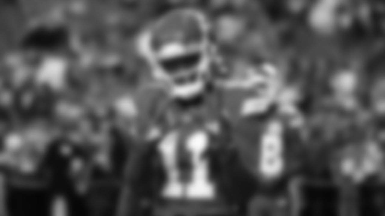 The Kansas City Chiefs face off against the Denver Broncos at GEHA Field at Arrowhead Stadium on October 12, 2023.