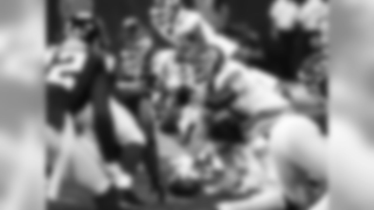 Mitch Morse in action on 8/17/18 during Chiefs at Falcons in Mercedes-Benz Stadium.