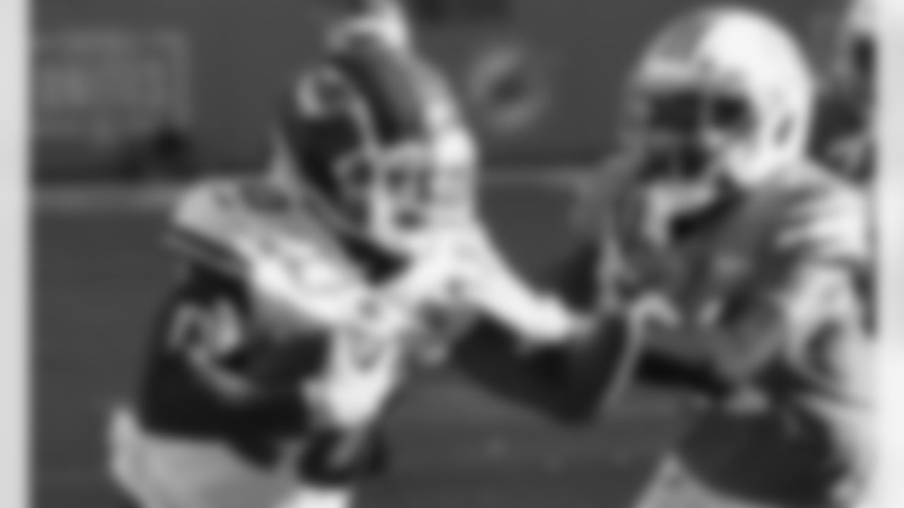 Kansas City Chiefs Wide Receiver Tyreek Hill (10) runs with the ball after a catch during to an NFL Football game against the Miami Dolphins, Sunday December 13, 2020 in Miami Gardens.