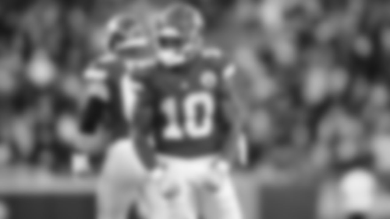Kansas City Chiefs running back Isiah Pacheco (10) celebrates a run during an NFL Football game against the Jacksonville Jaguars, Sunday, November 13, 2022 in Kansas City.