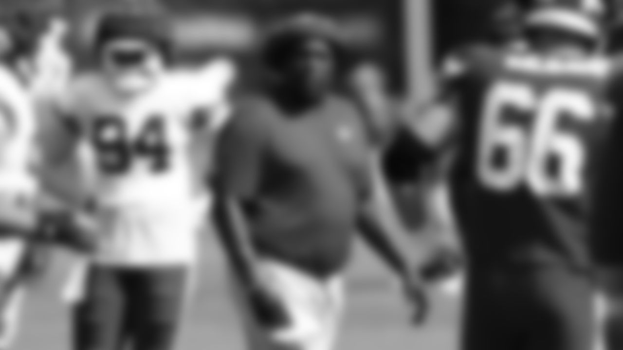 Former defensive tackle Warren Sapp during training camp at Missouri Western State University.