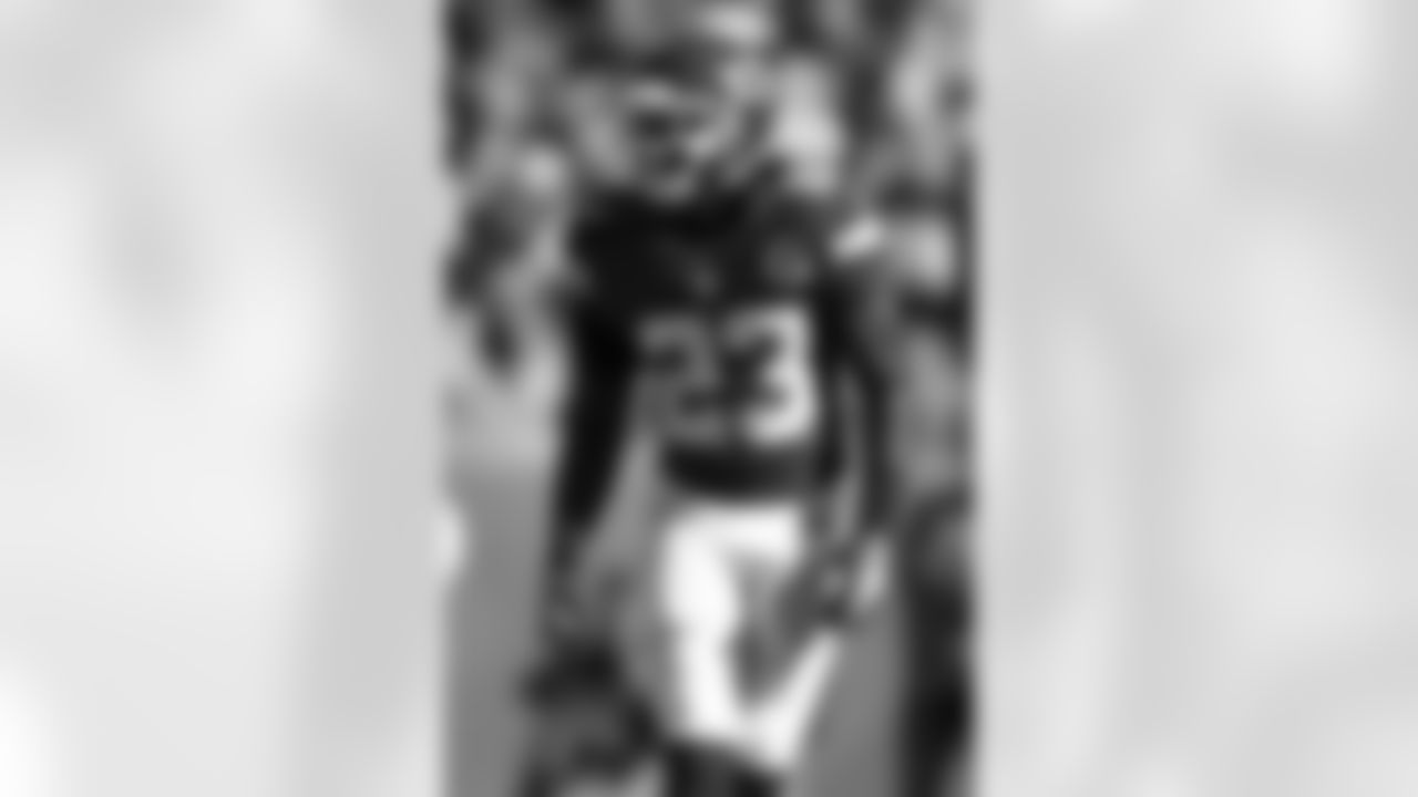 S #23, Kendrick Lewis