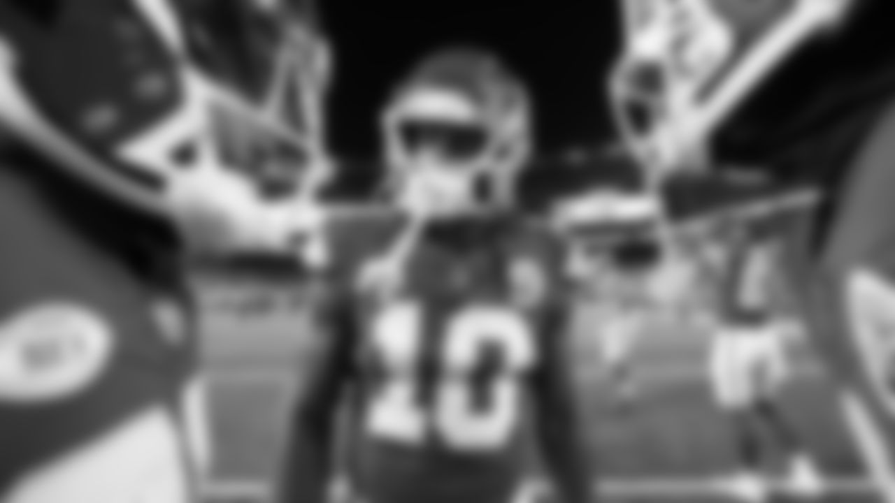 Kansas City Chiefs running back Isiah Pacheco (10) prior to the NFL Week 4 matchup against the New York Jets at MetLife Stadium in East Rutherford, New Jersey on October 1, 2023.