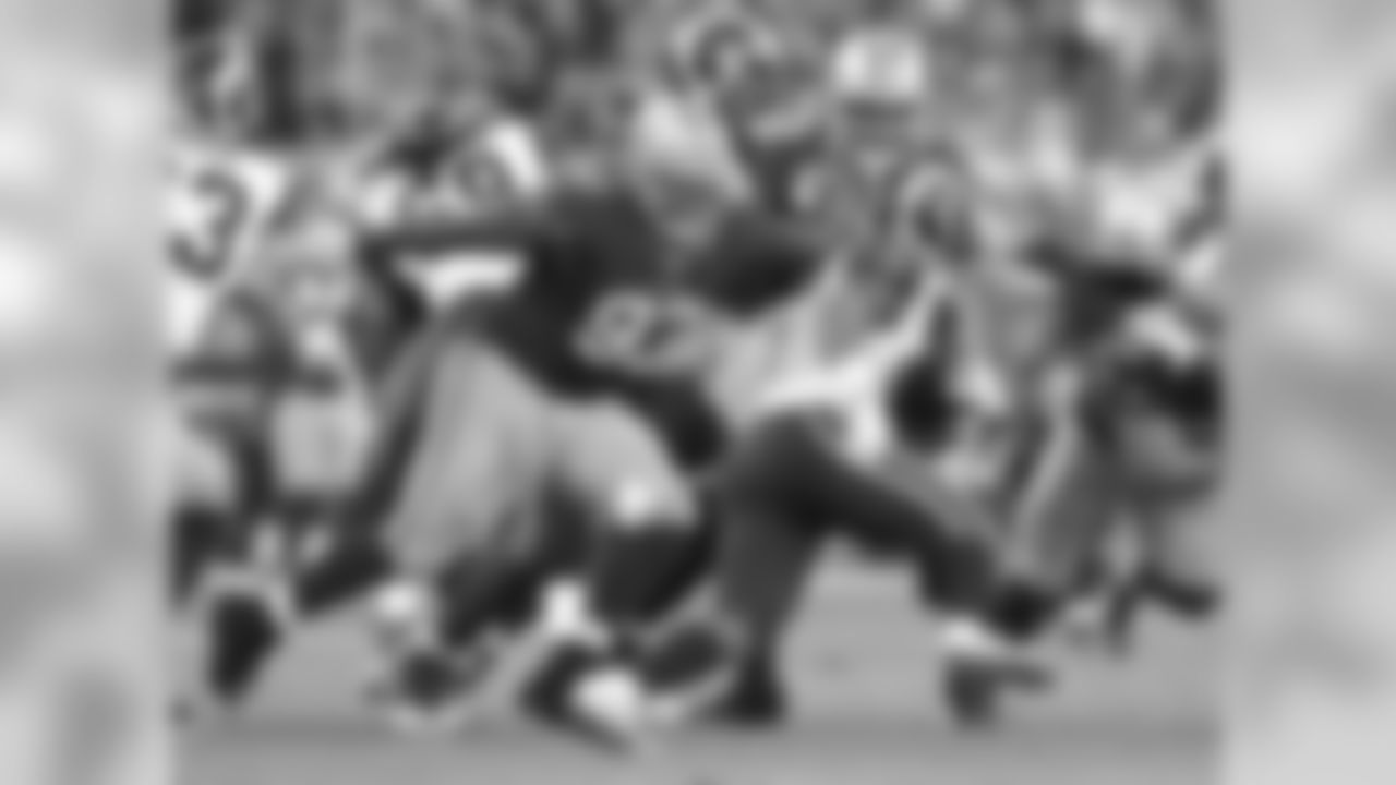 49ers DL Ian Williams (93)