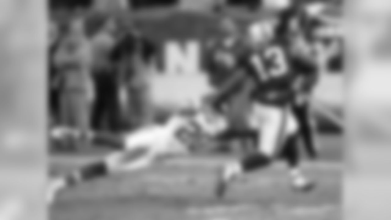 Kansas City Chiefs defensive back Steven Nelson (20)
