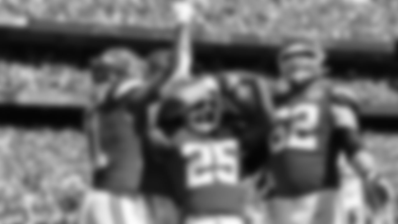 Kansas City Chiefs vs Los Angeles Chargers at GEHA Field at Arrowhead Stadium in Kansas City, MO on September 26, 2021