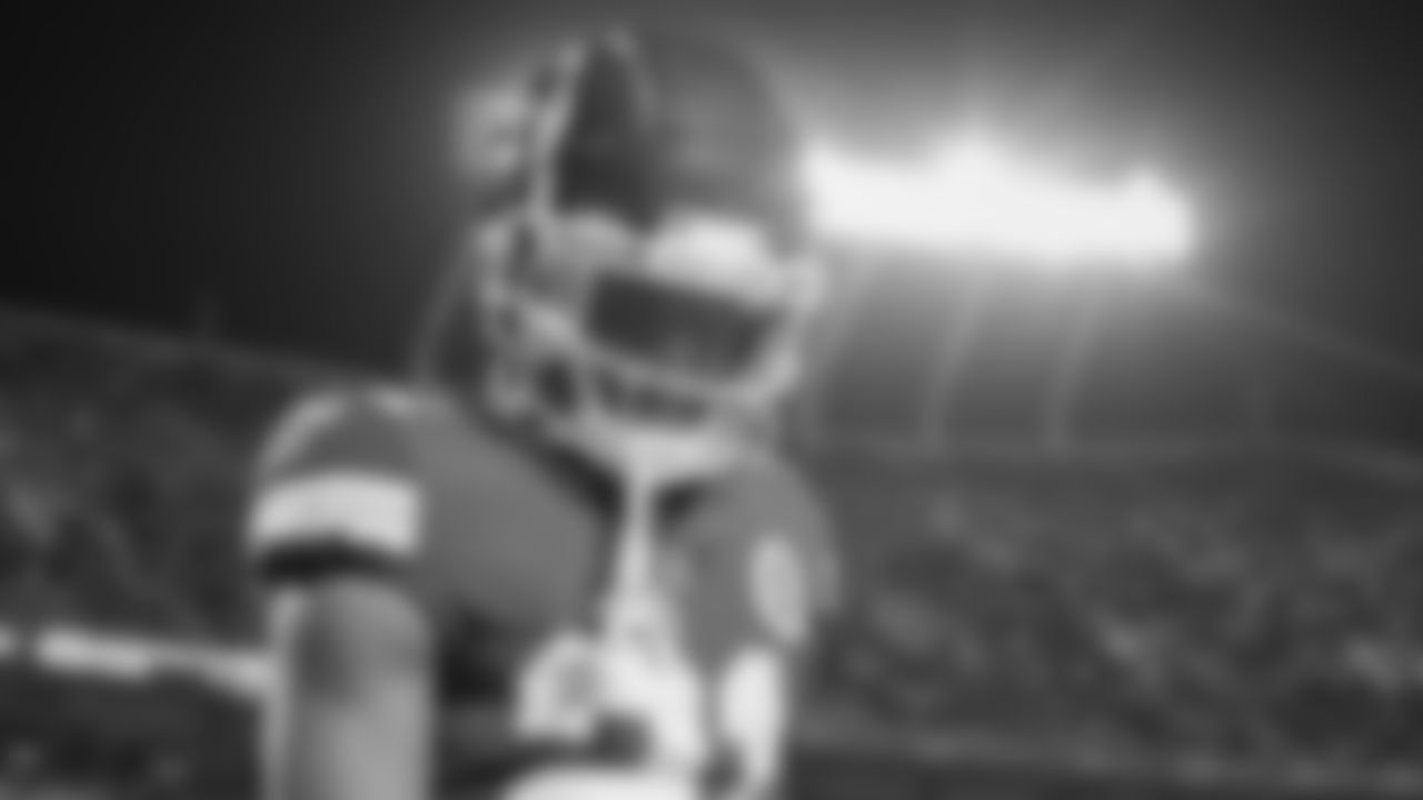 Kansas City Chiefs vs Denver Broncos, GEHA Field at Arrowhead Stadium, Kansas City, MO on December 5, 2021