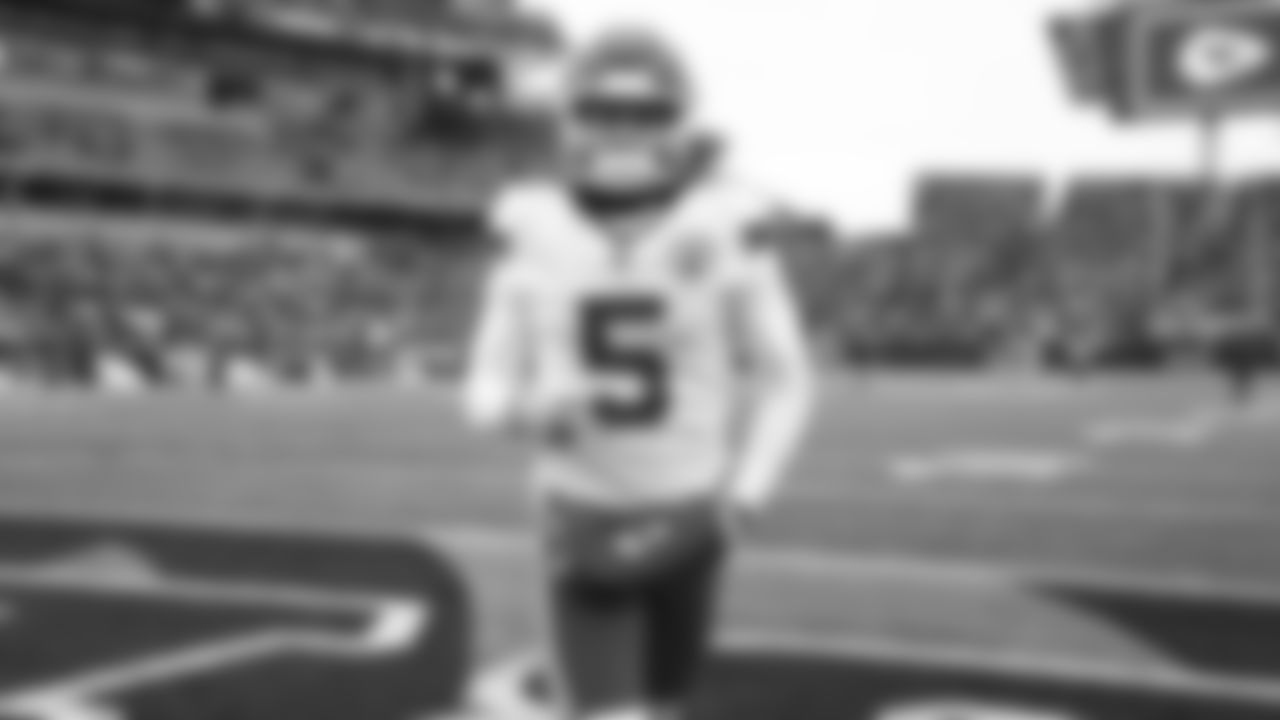 Kansas City Chiefs punter Tommy Townsend (5) prior to an NFL football game against the Cincinnati Bengals, Sunday, January 2, 2022 in Cincinnati.