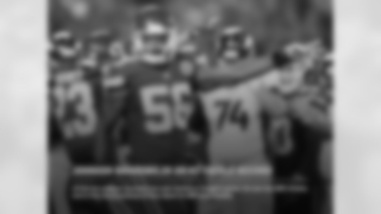JOHNSON NARROWS IN ON KC TACKLE RECORD: LB Derrick Johnson recorded two solo tackles in tonight's game. He now has 995 tackles, and is five shy of passing LB Gary Spani at 999 total tackles.