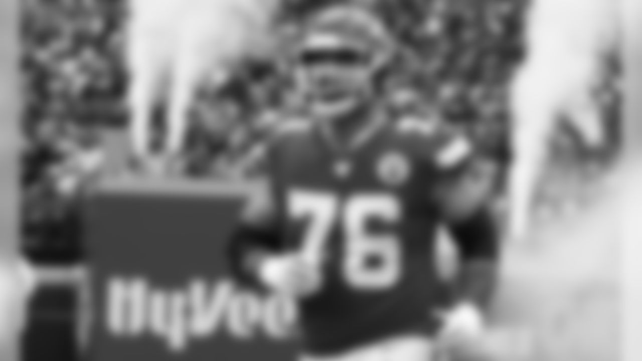 Kansas City Chiefs Offensive Lineman Laurent Duvernay-Tardif (76) prior to the game between the Kansas City Chiefs and the Los Angeles Chargers at Arrowhead Stadium.
