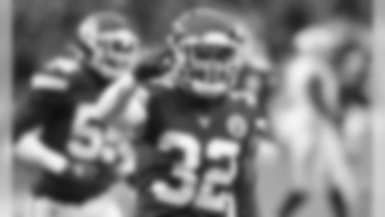 Kansas City Chiefs Safety Tyrann Mathieu (32) during the game between the Kansas City Chiefs and Oakland Raiders at Arrowhead Stadium on December 1, 2019.