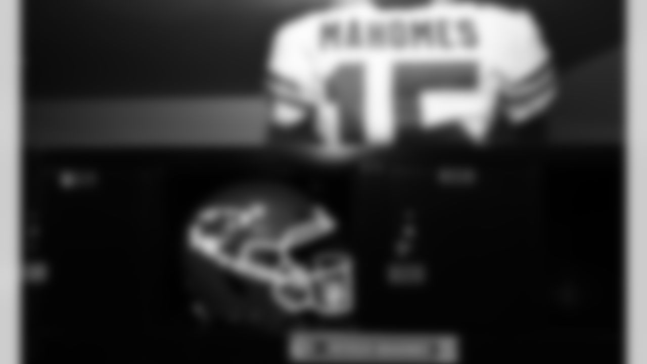 The Kansas City Chiefs take on the Las Vegas Raiders at Allegiant Stadium on November 22, 2020