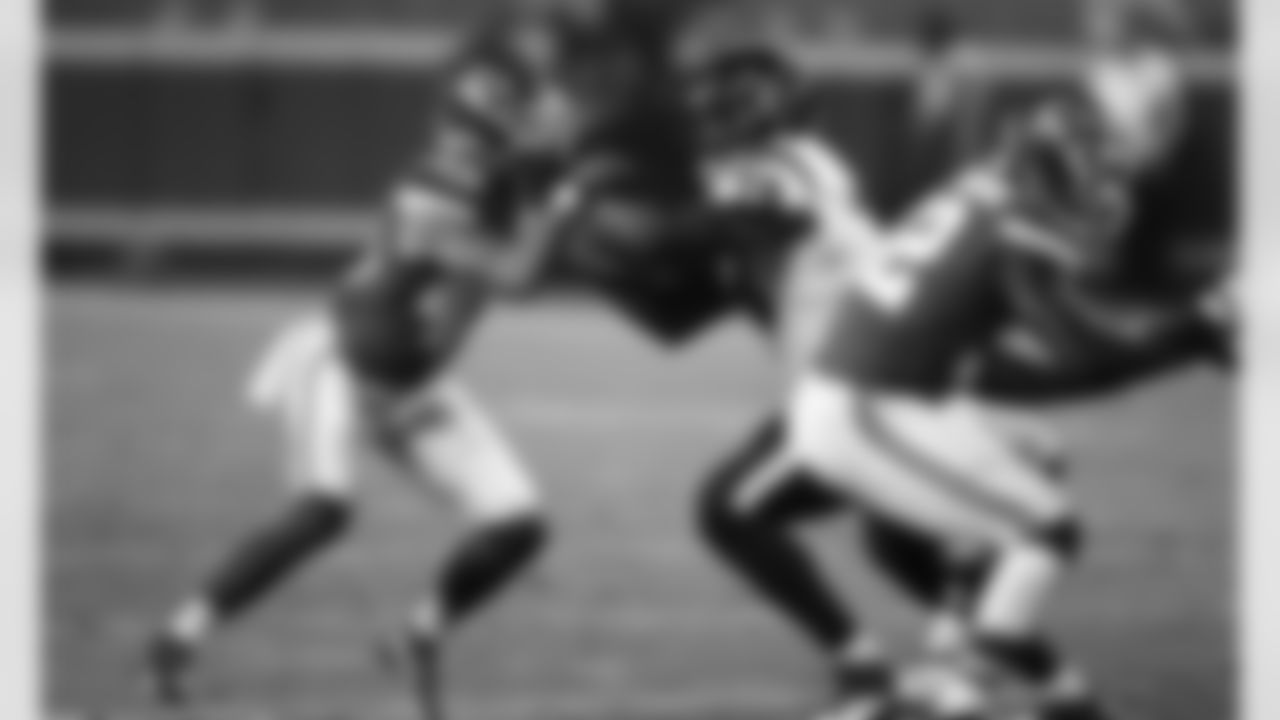 040_ChiefsvsTexansGameAction_2020