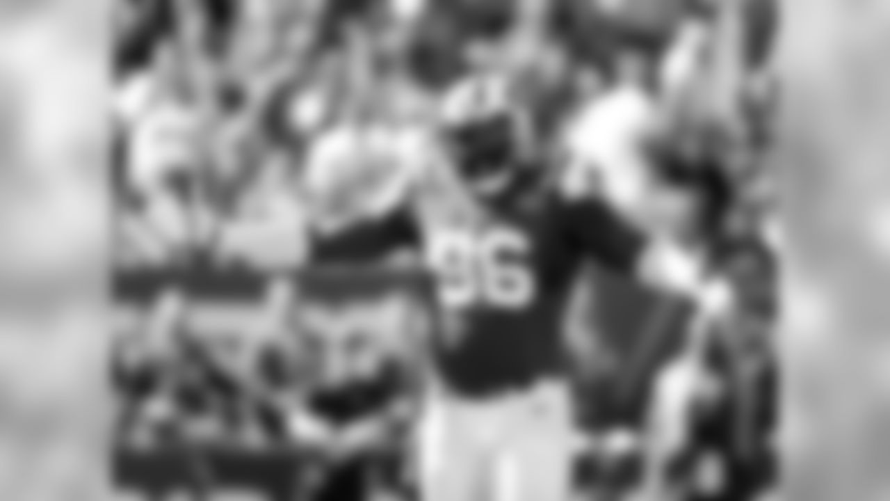 DE, Muhammad Wilkerson