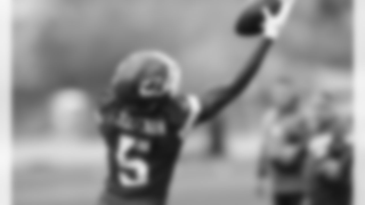 Kansas City Chiefs Wide Receiver Daurice Fountain (5) during day two practice at Chiefs rookie mini camp.