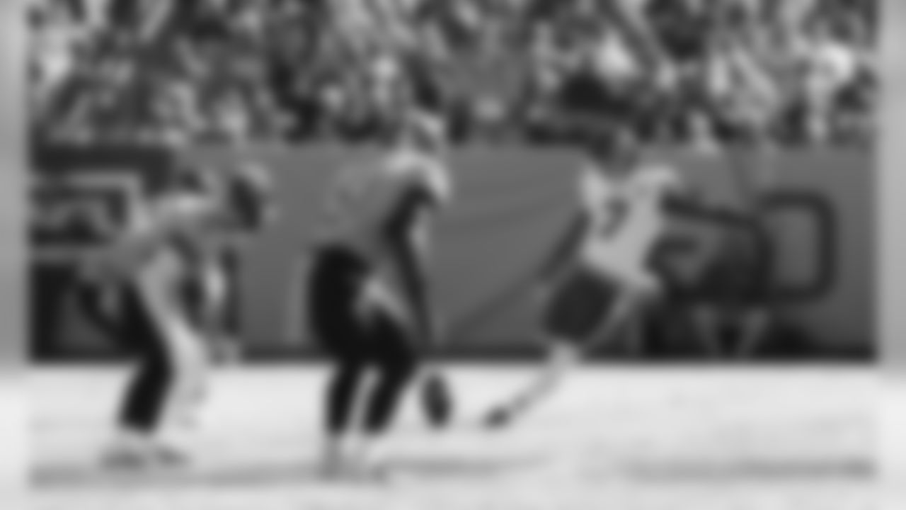 Kansas City Chiefs vs Tennessee Titans at Nissan Stadium, November 10, 2019