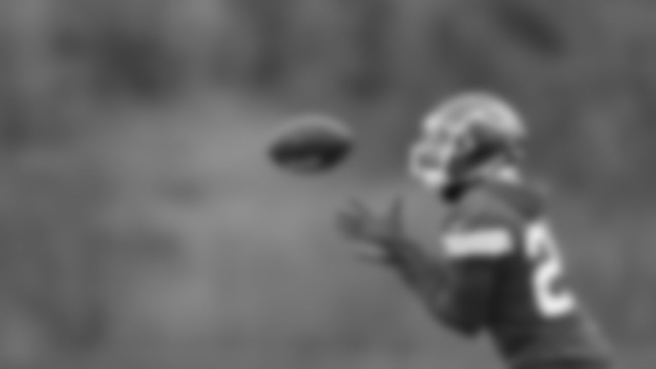 Kansas City Chiefs wide receiver Skyy Moore (24) catches a punt during practice on Thursday, November 17, 2022.