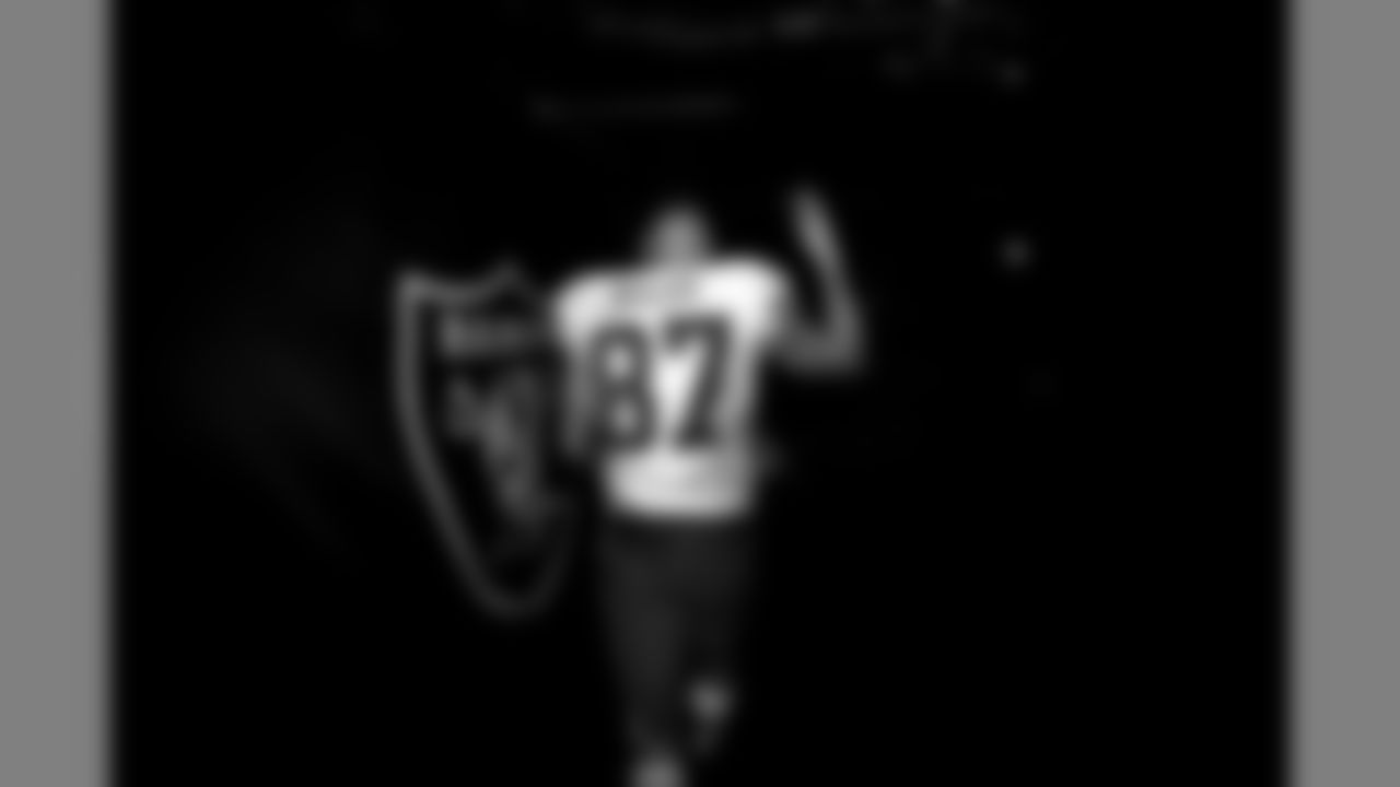 Kansas City Chiefs at Oakland Raider at Oakland Alameda Coliseum on December 2, 2018.