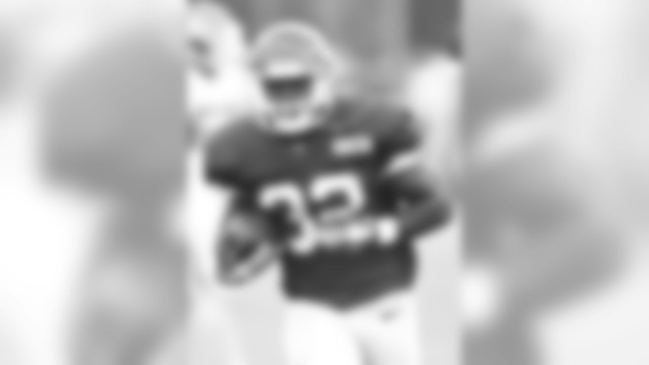 RB Cyrus Gray