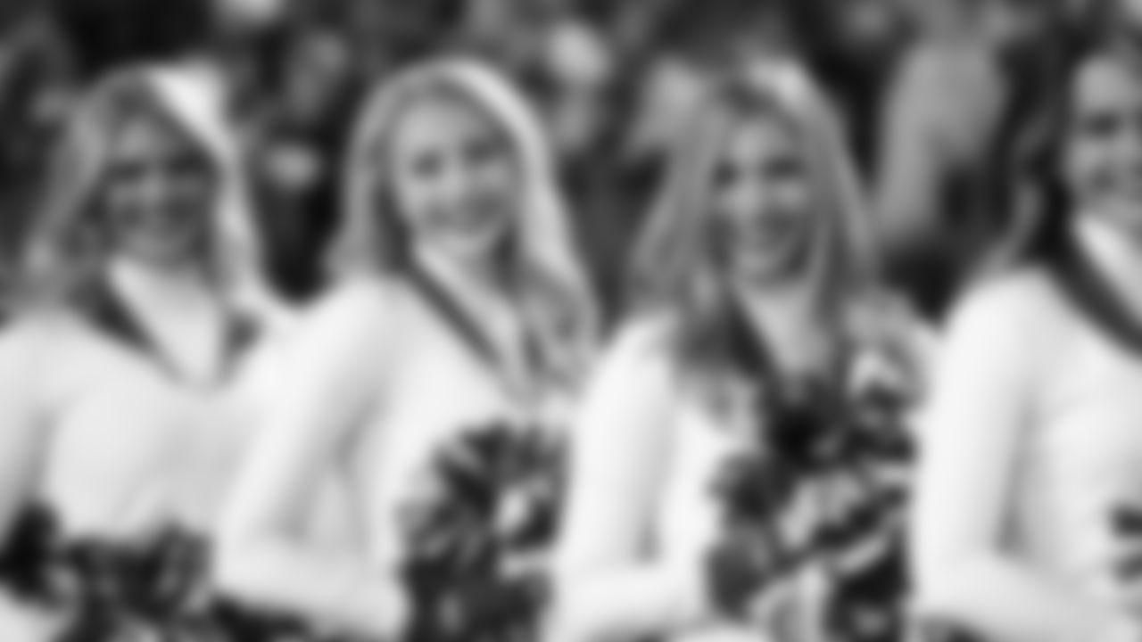 Kansas City Chiefs Cheerleaders during an NFL football game against the New York Giants, Monday, November 1, 2021 in Kansas City.