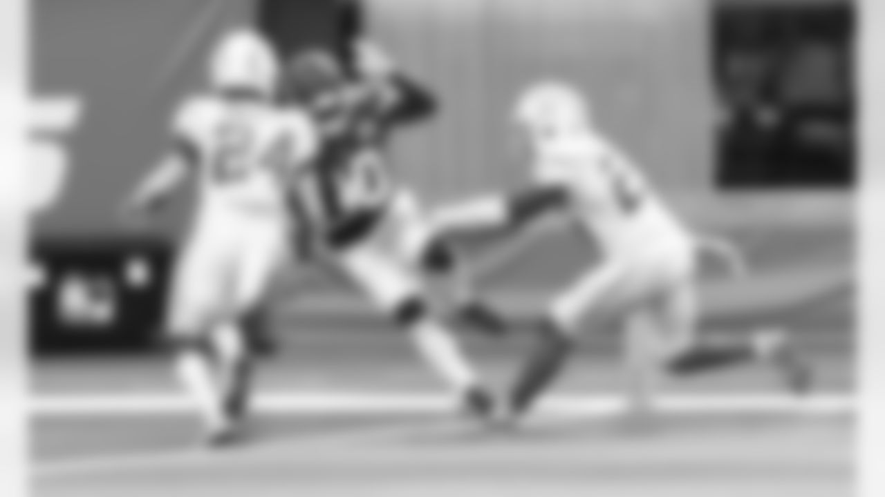 Kansas City Chiefs wide receiver Tyreek Hill (10) during the game between the Kansas City Chiefs and the Los Angeles Chargers at SoFi Stadium on September 20, 2020