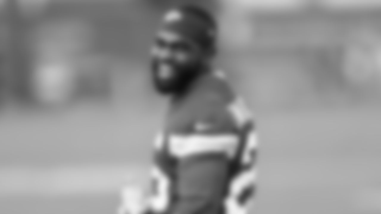 Kansas City Chiefs running back Clyde Edwards-Helaire (25) during in-season practice on Thursday, October 26, 2023 in Kansas City, MO.