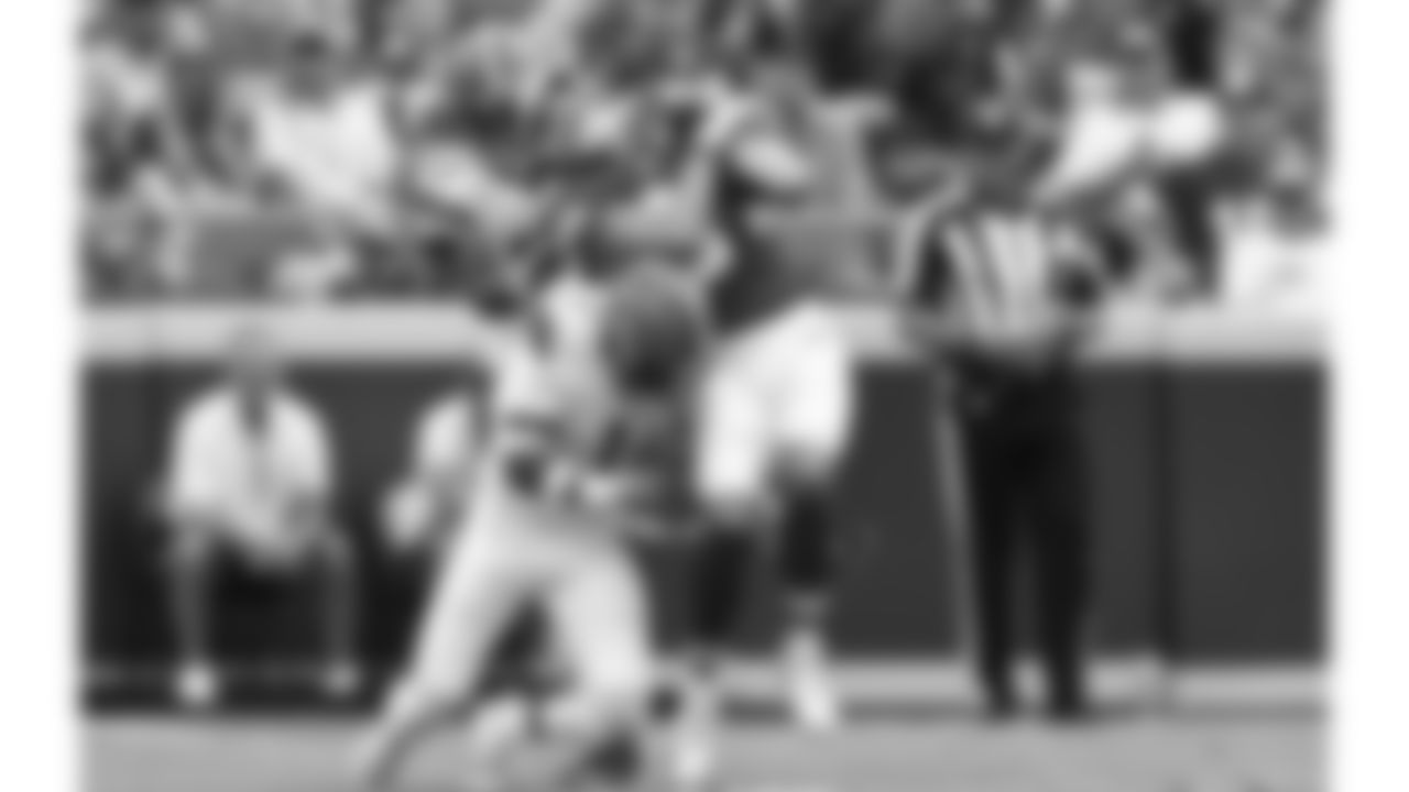 Kansas City Chiefs wide receiver Justin Watson (84) makes a catch during the Chiefs preseason Week 3 matchup against the Cleveland Browns at GEHA Field at Arrowhead Stadium on Saturday, August 26, 2023.