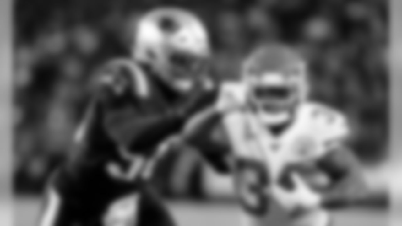 Kansas City Chiefs Running Back Darwin Thompson (34) during the game between the Kansas City Chiefs and the New England Patriots on December 8, 2019.