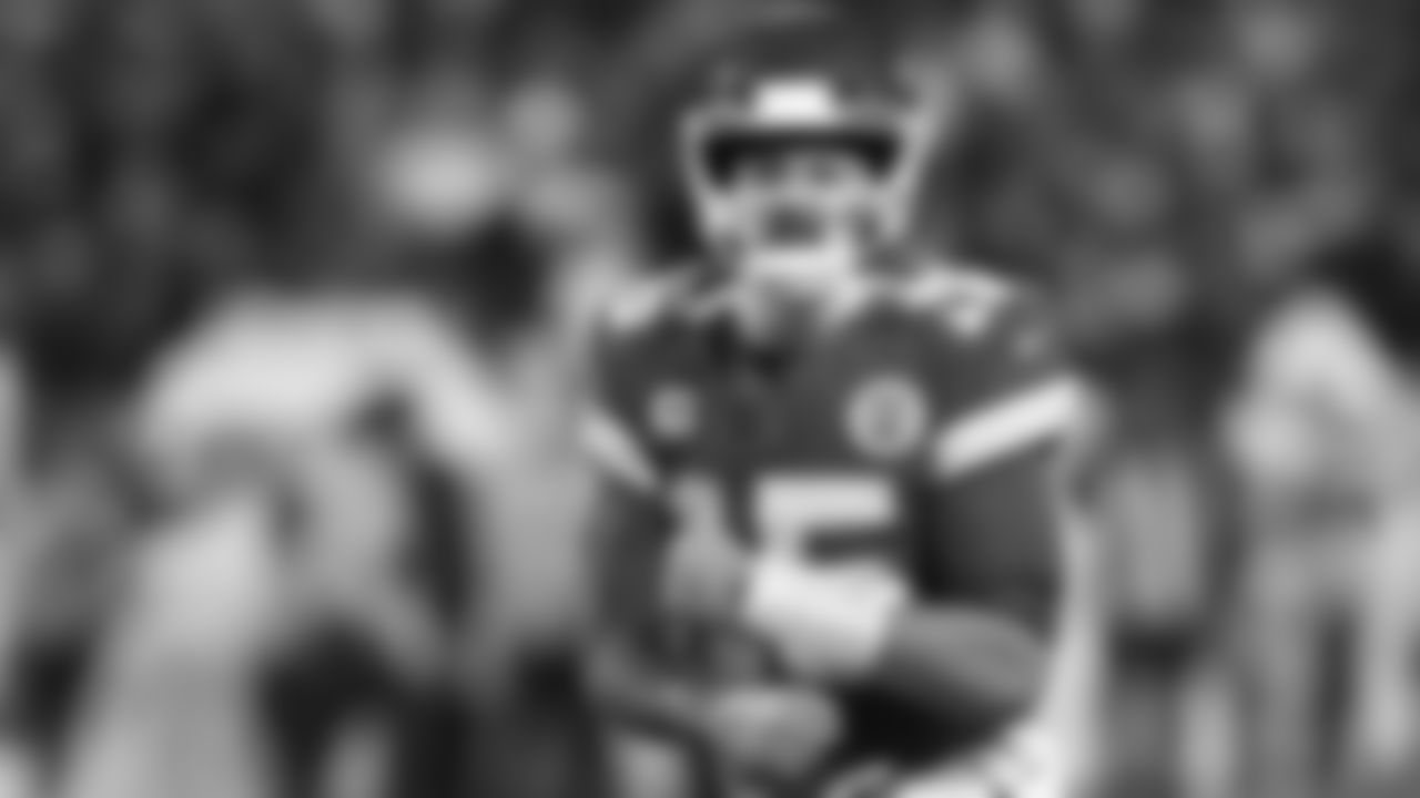 Kansas City Chiefs quarterback Patrick Mahomes (15) celebrates during the divisional playoff football game against the Buffalo Bills, Sunday, January 23, 2022 in Kansas City.