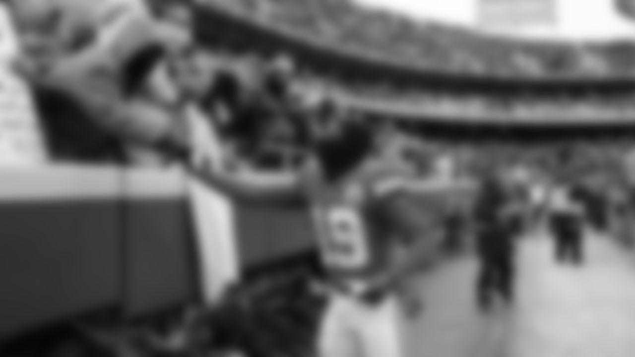 Kansas City Chiefs face off against the Seattle Seahawks at GEHA Field at Arrowhead Stadium on December 24, 2022.