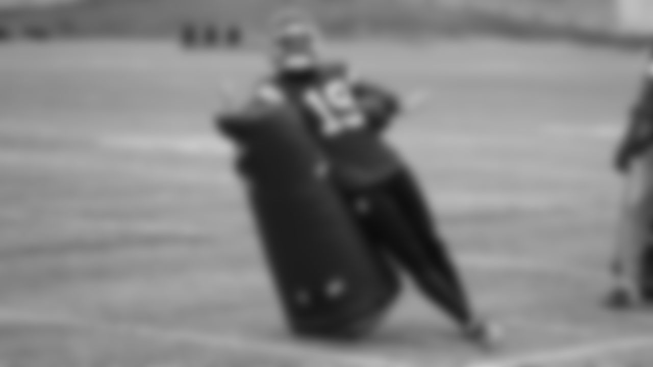 Kansas City Chiefs wide receiver Kadarius Toney (19) during practice on Thursday, December 8, 2022.