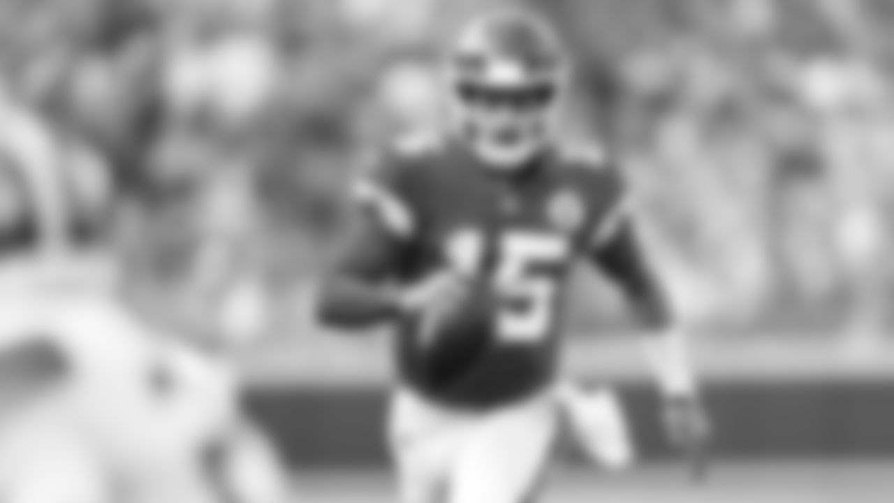 Kansas City Chiefs quarterback Patrick Mahomes (15) runs with the ball during an NFL football game against the Cleveland Browns, Sunday, September 12, 2021 in Kansas City.