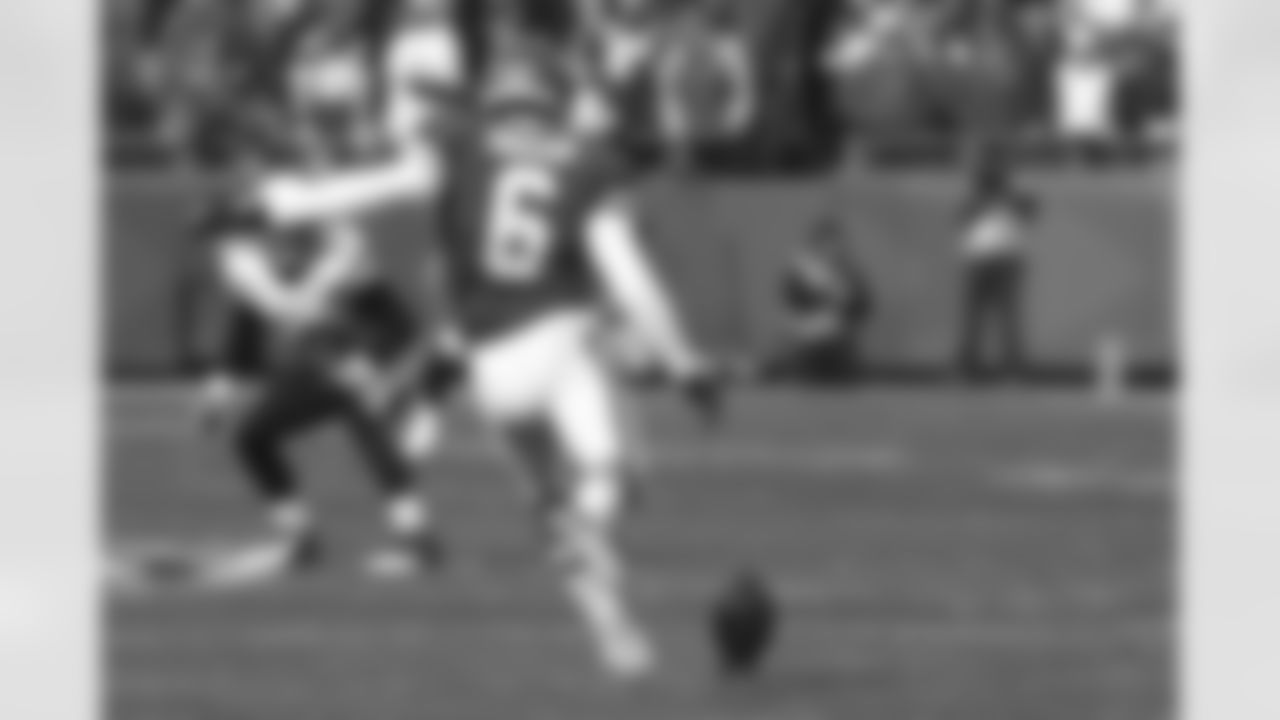 K #6, Ryan Succop