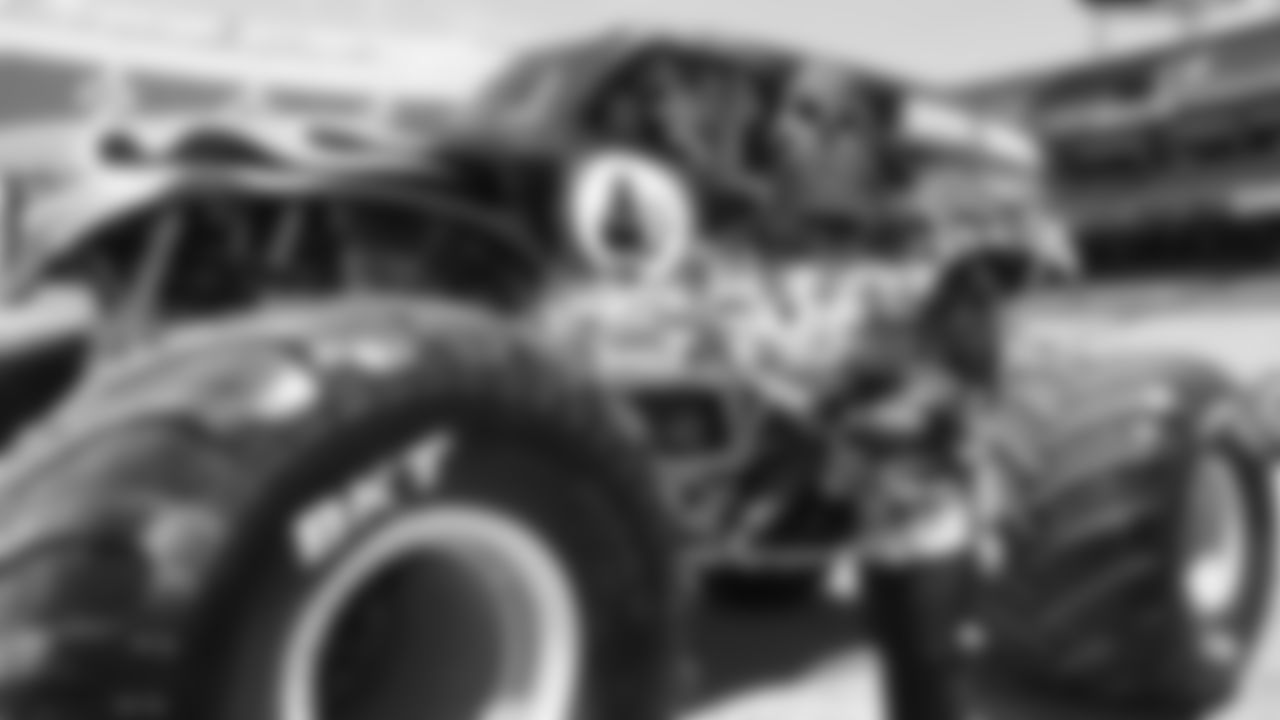 014_2019_MonsterJam_SurpriseDelight