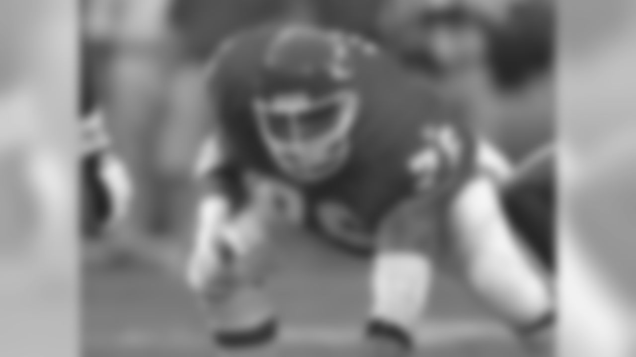1984 Pick #21 - OT from Iowa John Alt