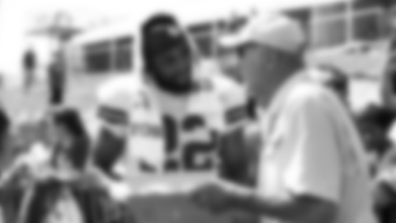 Kansas City Chiefs Legends watch practice and speak to the team after training camp at Missouri Western State University.