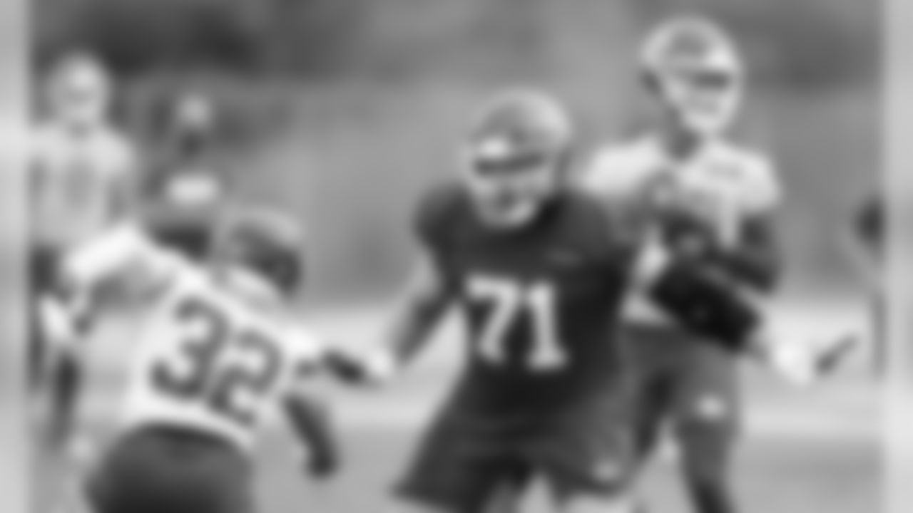 Kansas City Chiefs Offensive Tackle Mitchell Schwartz (71) during practice on Saturday at The University Of Kansas Training Facility on August 11, 2020.
