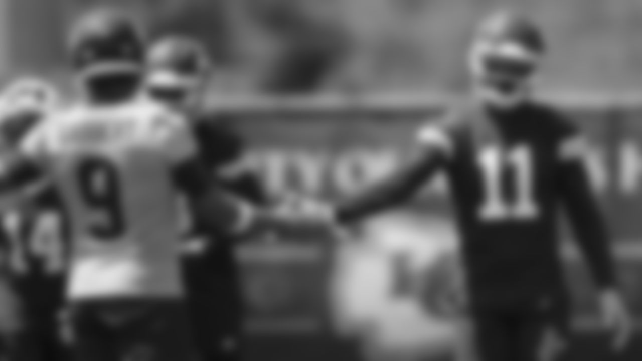 Kansas City Chiefs quarterback Blaine Gabbert (9) & wide receiver Marquez Valdes-Scantling (11) at day 4 of OTAs on Tuesday, May 30, 2023 in Kansas City, MO.