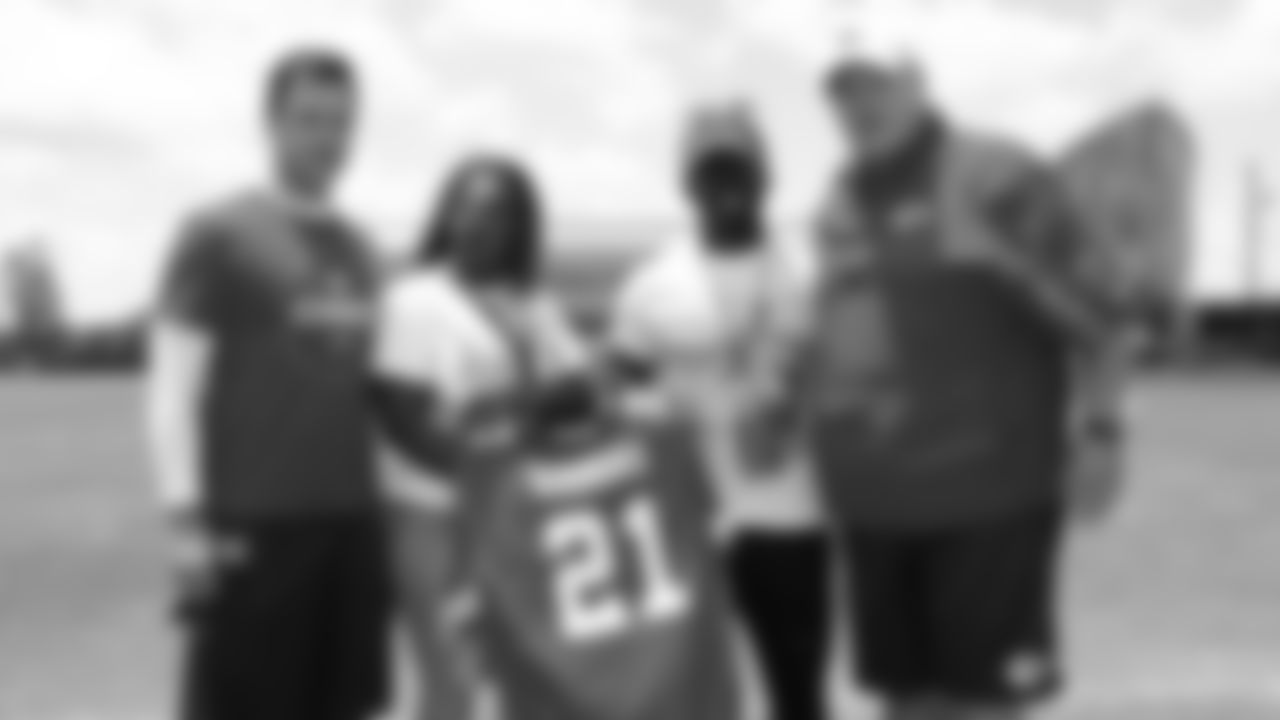 028_FirstLook2019_D2
