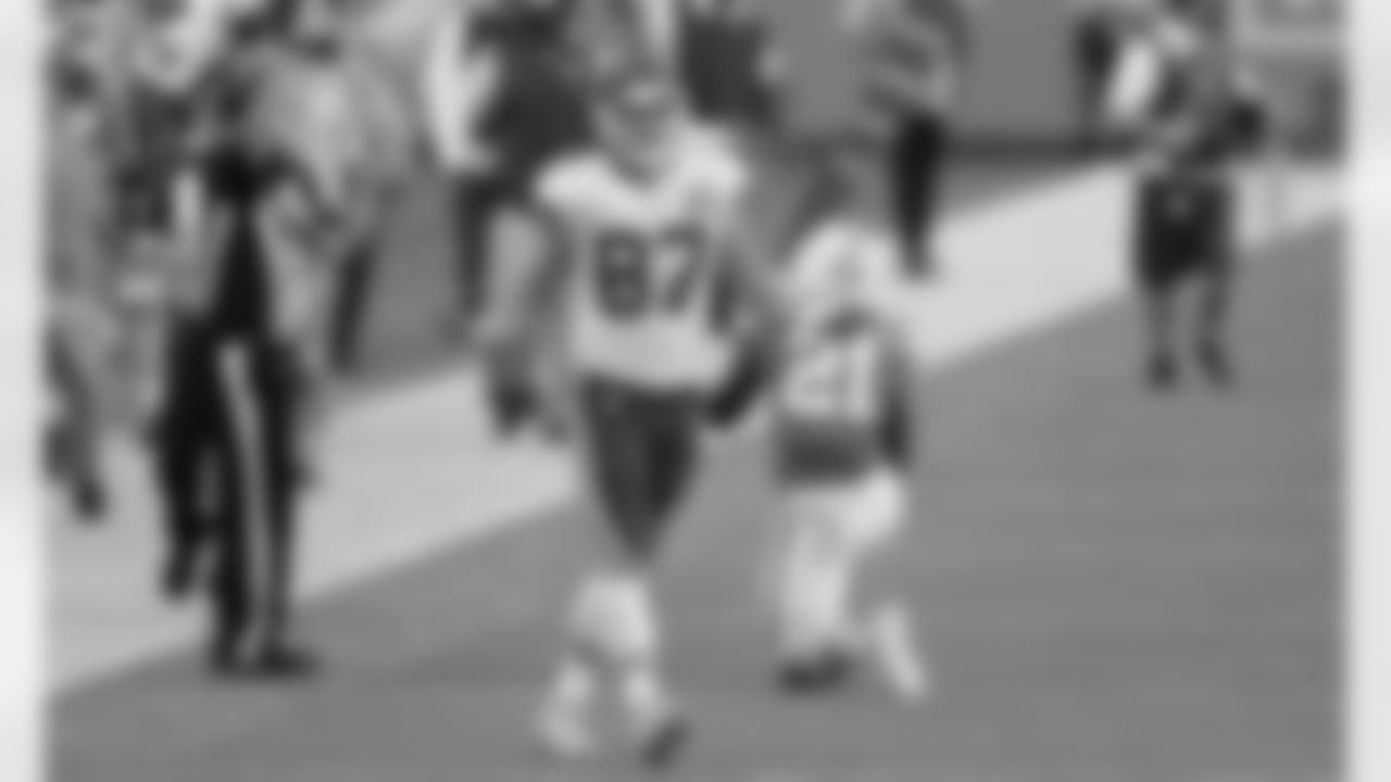 Kansas City Chiefs tight end Travis Kelce (87) during an NFL football game against the Miami Dolphins, Sunday, Dec. 13, 2020 in Miami Gardens.