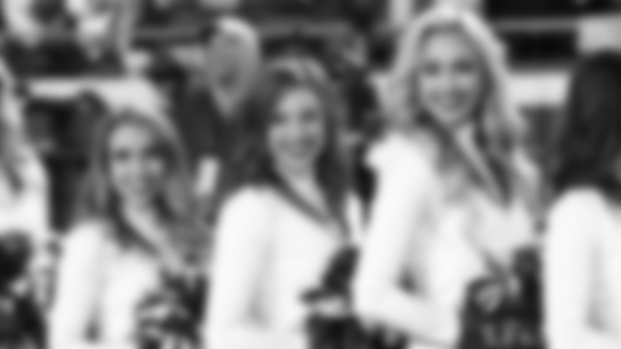 Kansas City Chiefs Cheerleaders during an NFL football game against the New York Giants, Monday, November 1, 2021 in Kansas City.