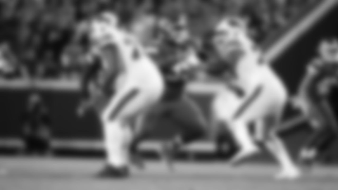 Kansas City Chiefs vs Buffalo Bills at GEHA Field at Arrowhead Stadium in Kansas City, MO on October 10, 2021